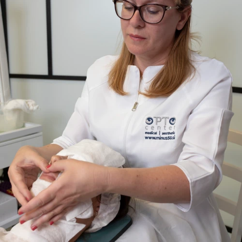 Optocenter | Optika Minus 50 - Aha kisline